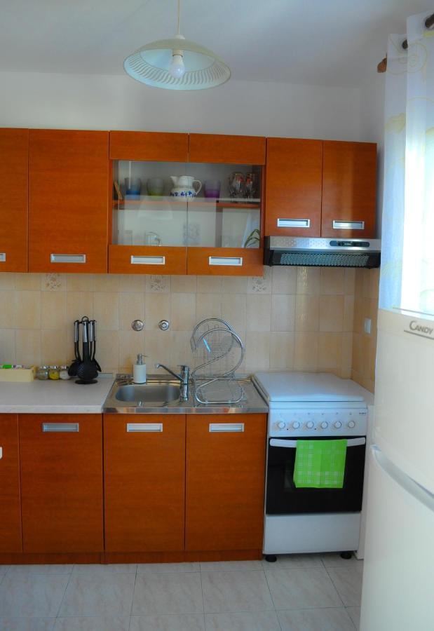 Apartman Anita Buzet Buitenkant foto