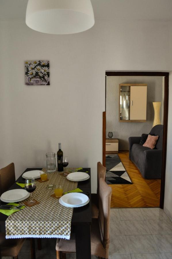Apartman Anita Buzet Buitenkant foto