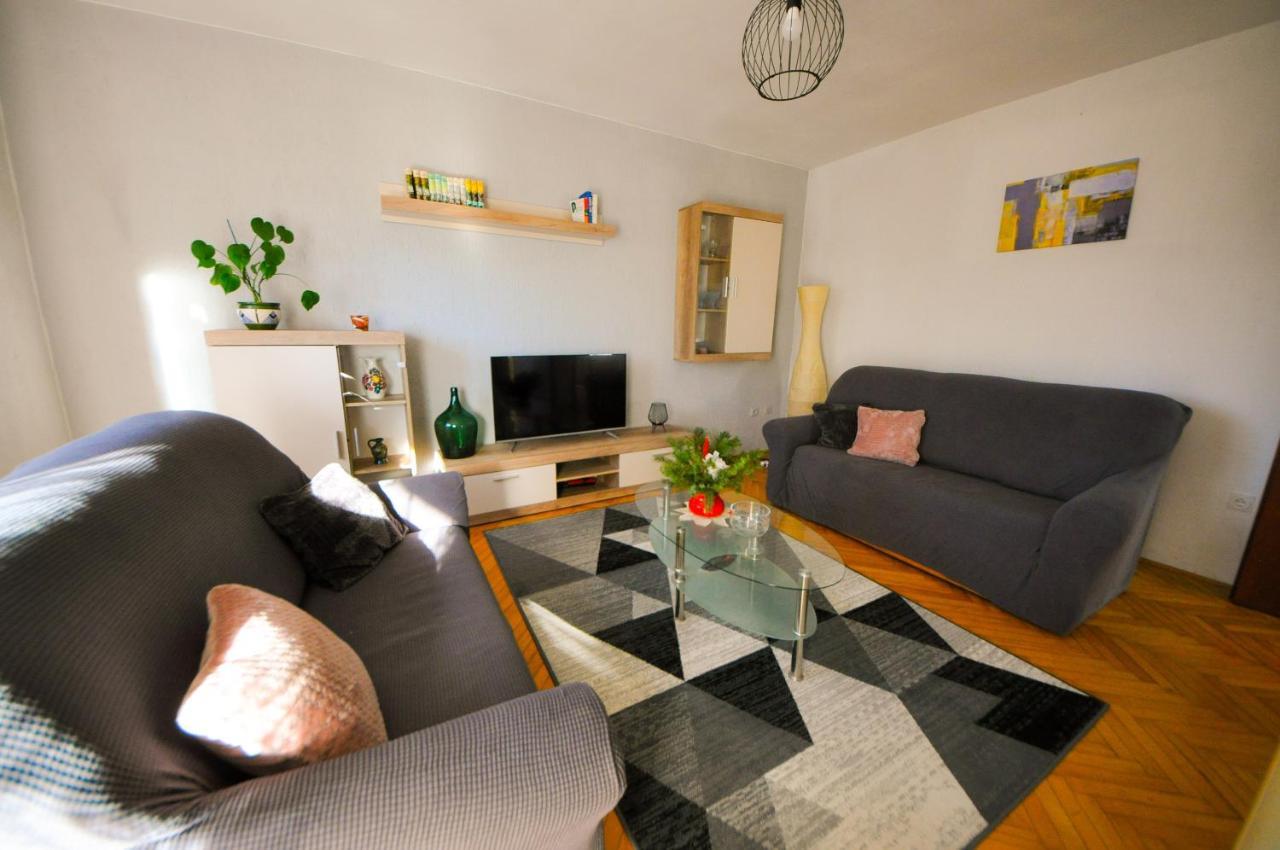 Apartman Anita Buzet Buitenkant foto